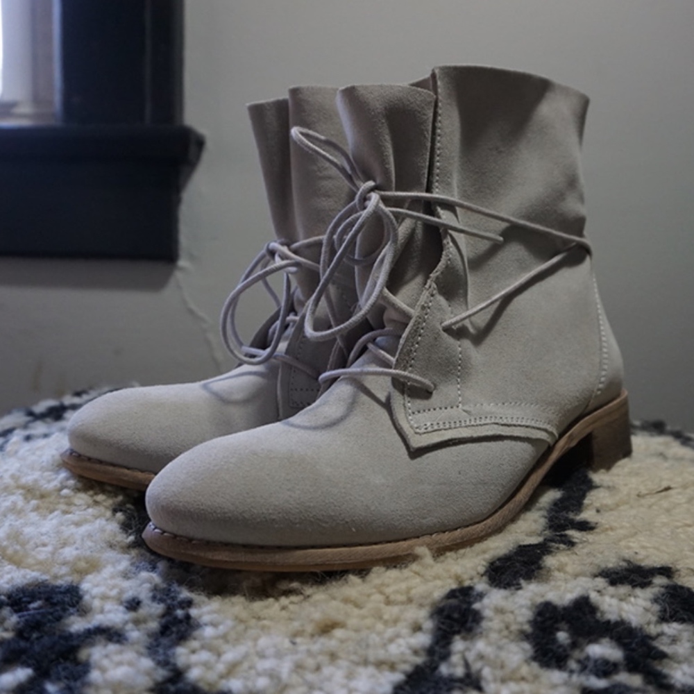 DIBA True Rosie Off White Suede Bootie 7.5 Brand New In Box!